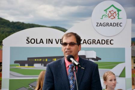 Temeljni kamen za novo šolo in vrtec v Zagradcu 5